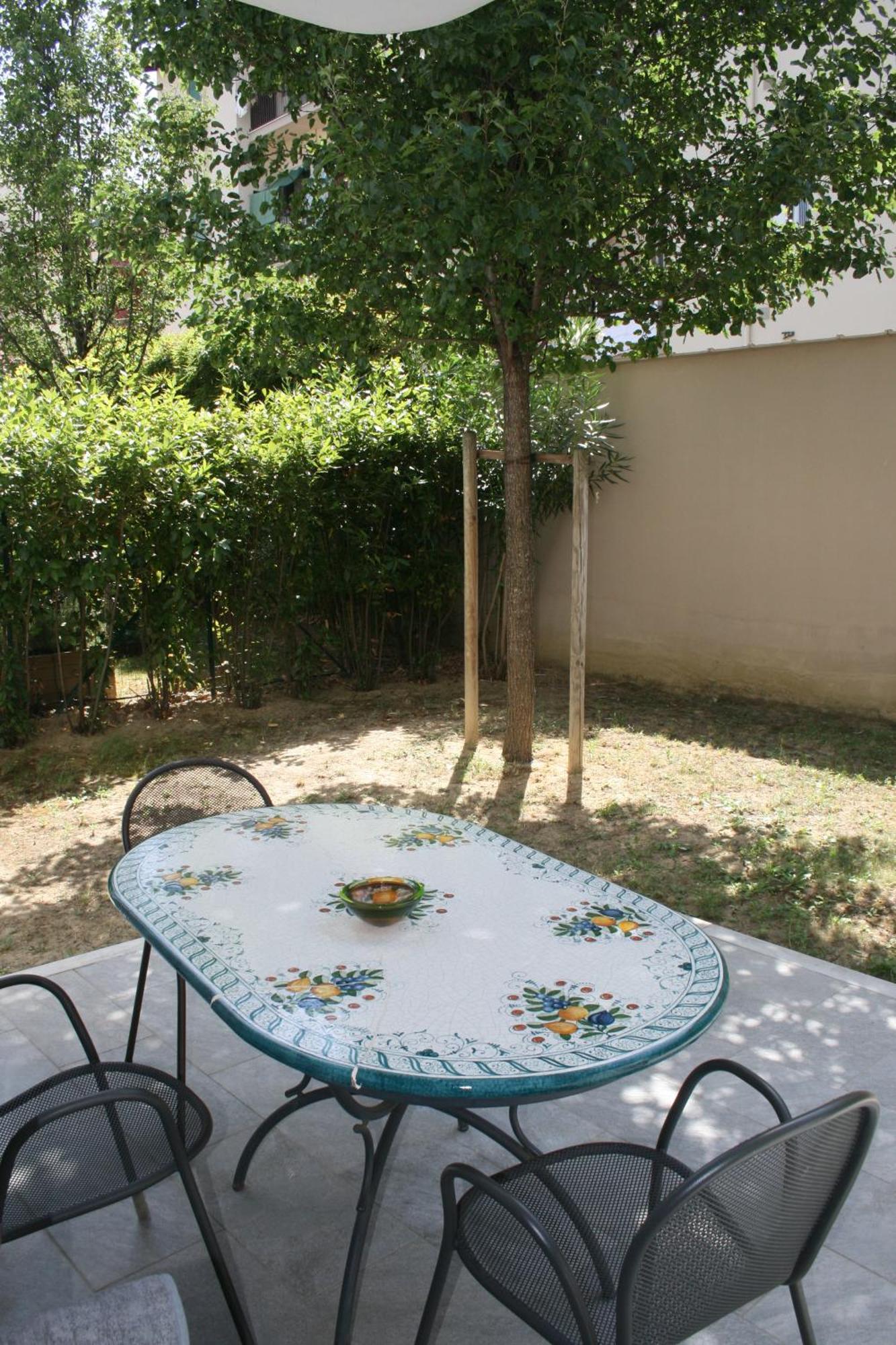 Apartment Downtown Florence, Moderno Con Giardino Exterior photo